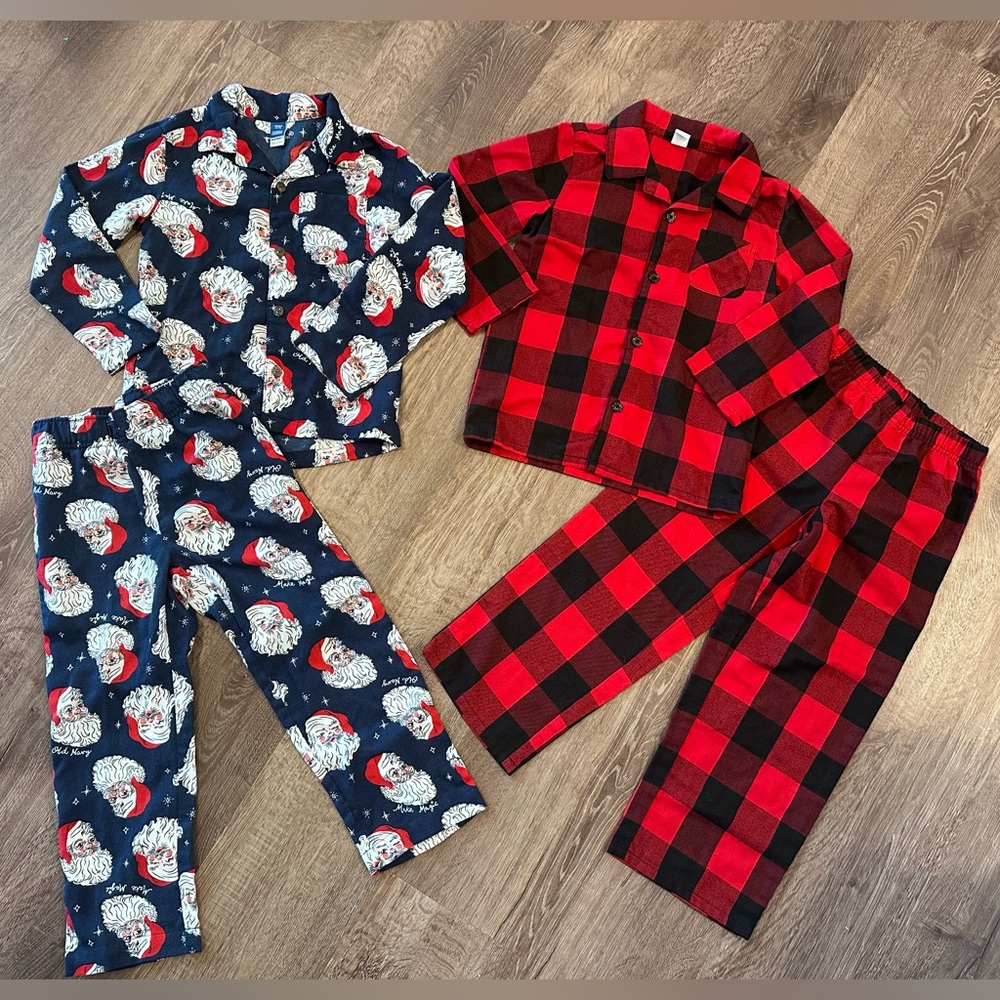 (2) Old Navy kids pajama sets, sizes 5T and XS (5)